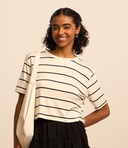 Blusa Boxy Cropped em Viscose com Listras