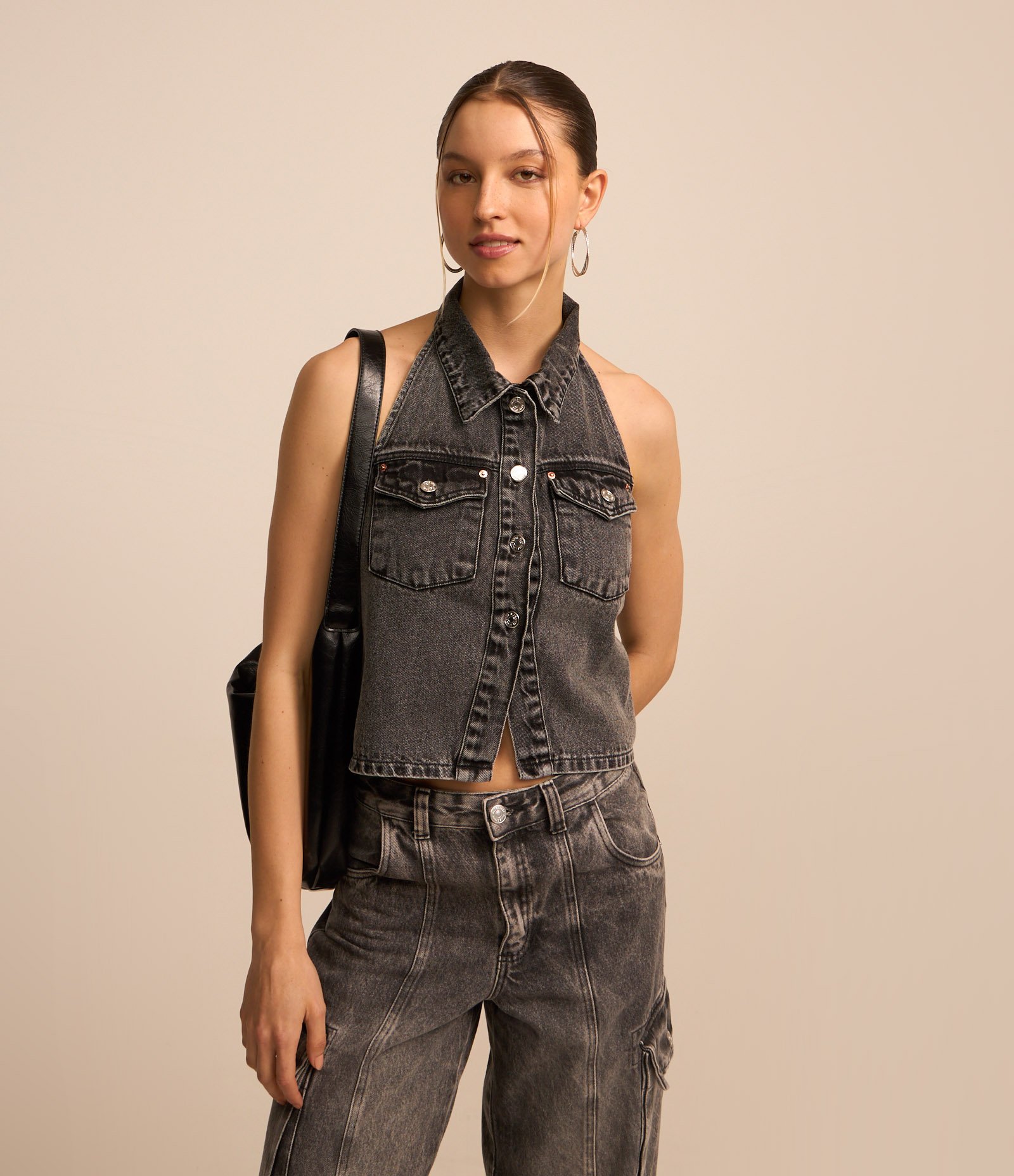 Blusa em Jeans Frente Única com Botões Preto 1