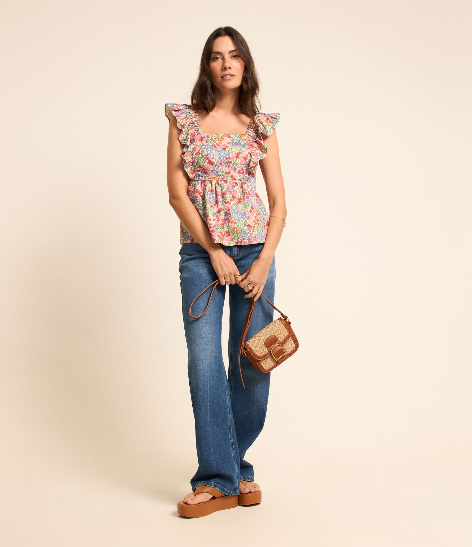 Blusa em Viscolinho com Babado e Estampa Floral Liberty Rosa/Vermelho/Laranja/Verde/Azul 2