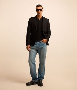 Calça em Jeans Denim com Lavagem e Cós Fixo