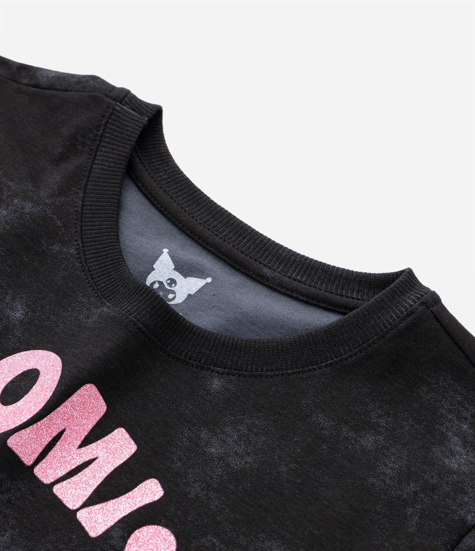 Camiseta Curta Infantil com Estampa da Kuromi - Tam 5 a 14 Anos Preto 4