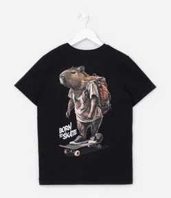 Camiseta Infantil com Estampa de Capivara Skatista - Tam 5 a 14 anos