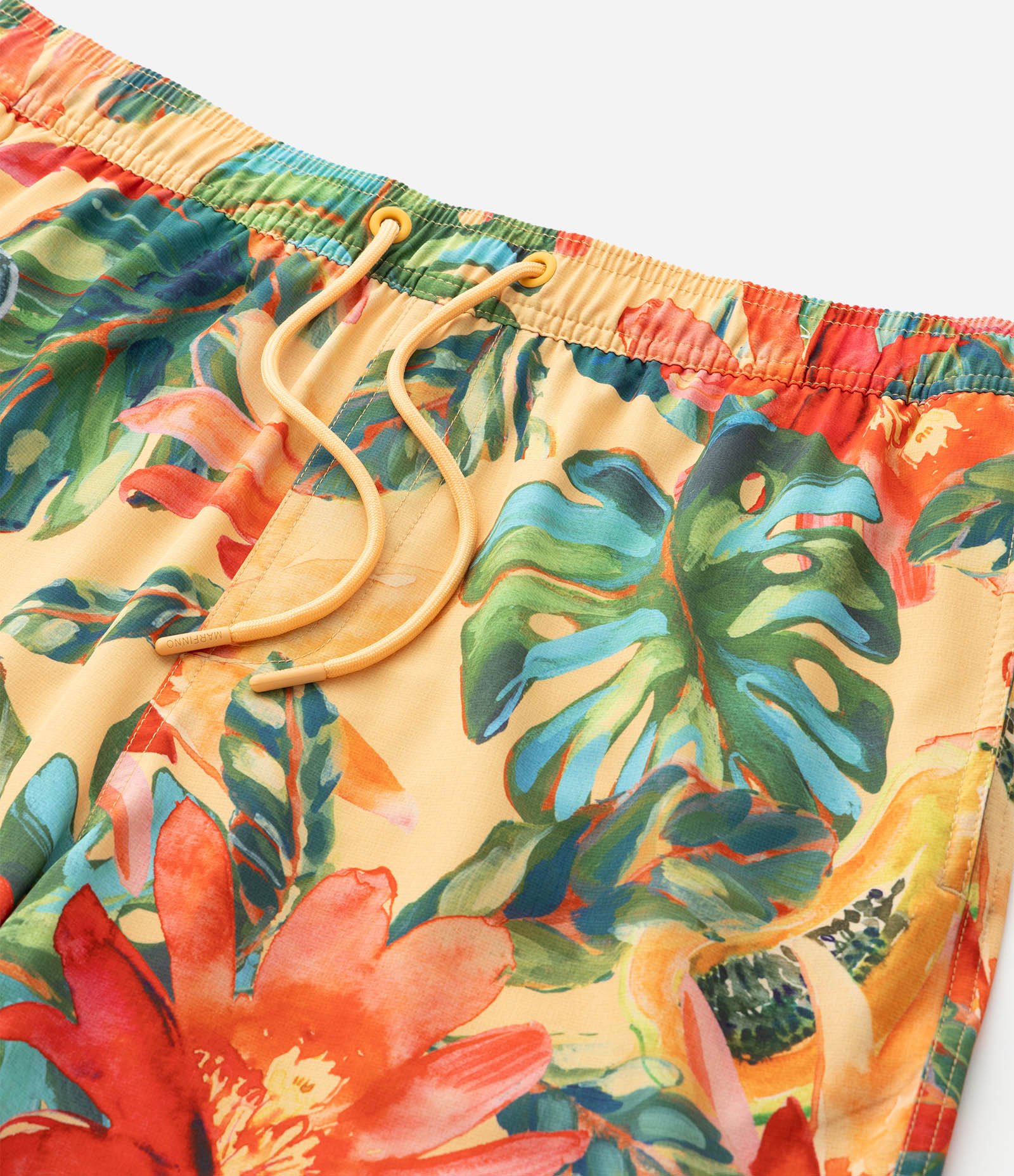 Bermuda em Microfibra com Estampa Floral com Pássaros Multicores 7