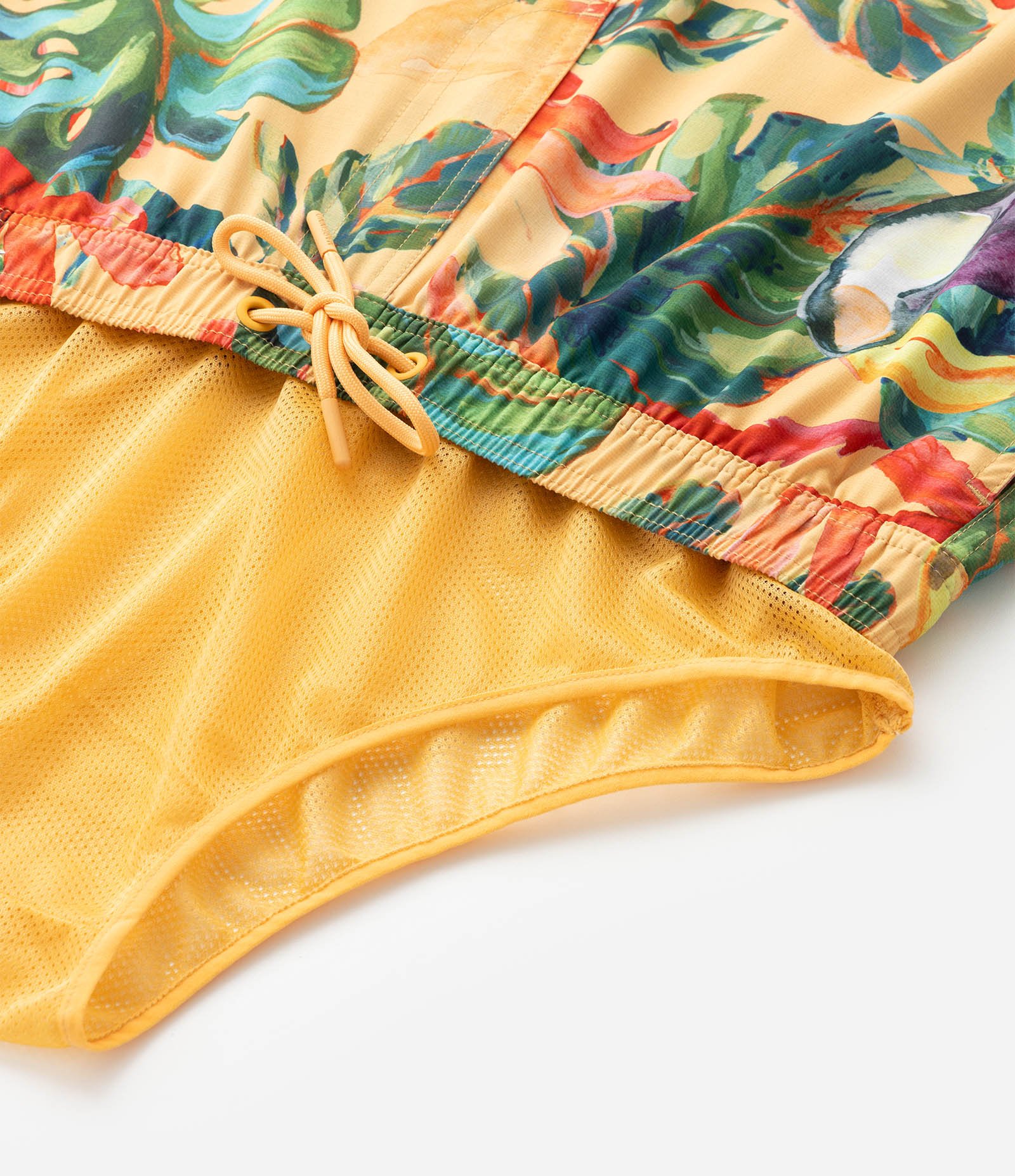 Bermuda em Microfibra com Estampa Floral com Pássaros Multicores 9