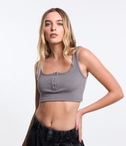 Regata Cropped em Ribana com Abotoamento Frontal