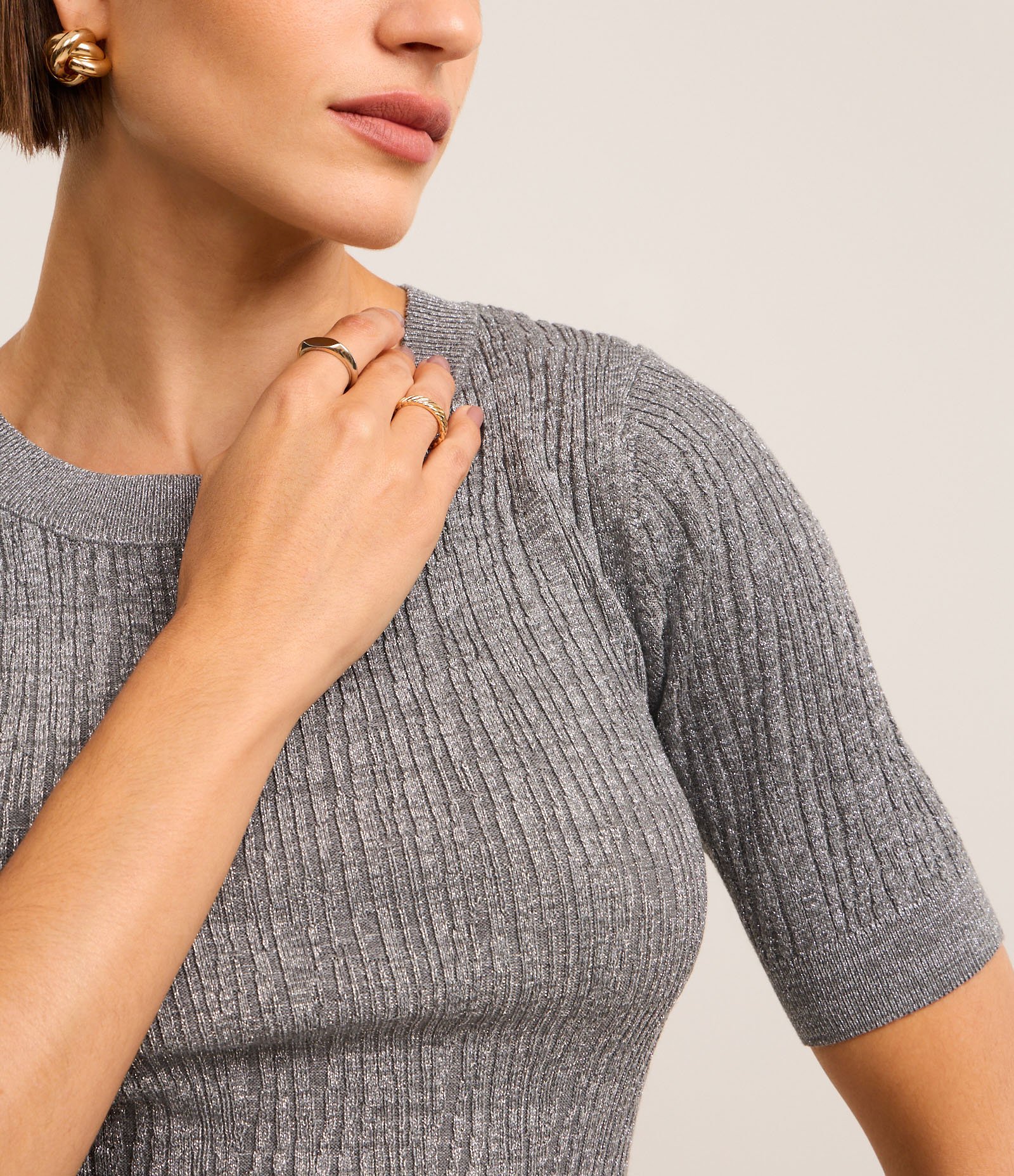 Blusa em Tricô com Ponto Diferenciado e Caimento Leve Cinza 4