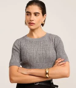 Blusa em Tricô com Ponto Diferenciado e Caimento Leve