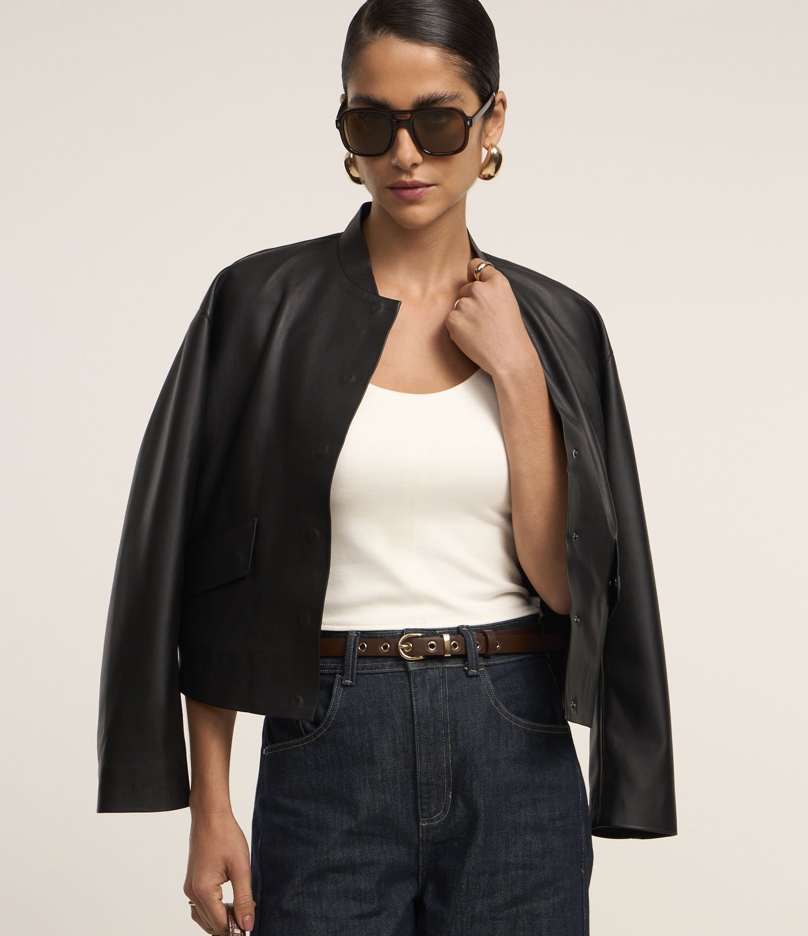 Blusa Alça Larga Cropped em Viscose com Ponto Roma Branco 1