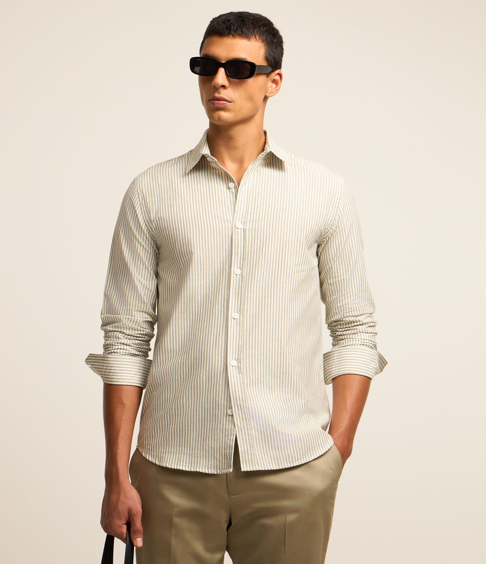 Camisa Regular em Oxford com Listras Fio Tinto 1