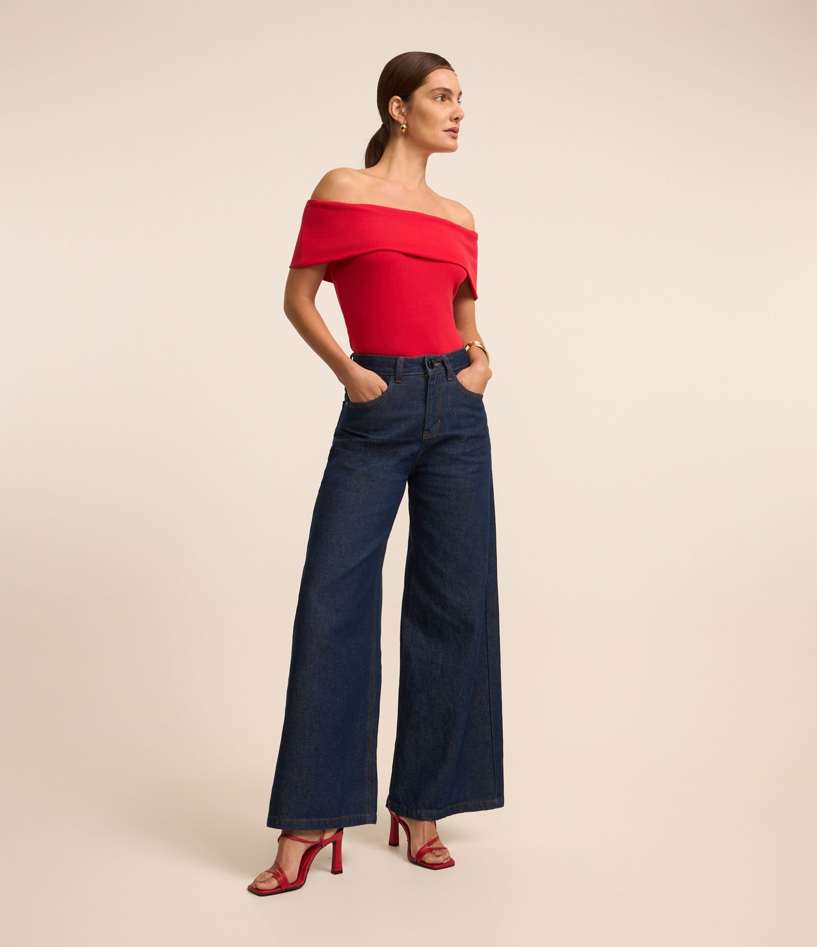 Blusa Ombro a Ombro em Ribana com Dobra no Decote Vermelho 2