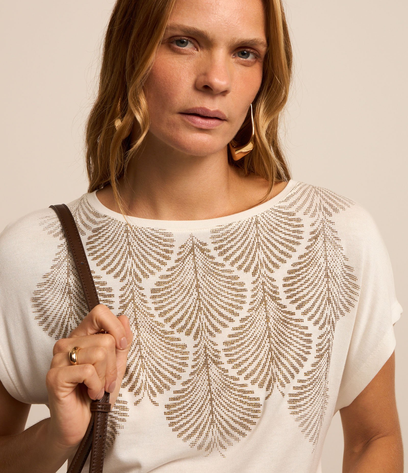 Blusa Sem Cava em Viscose com Textura Escama de Peixe Branco Neve 3