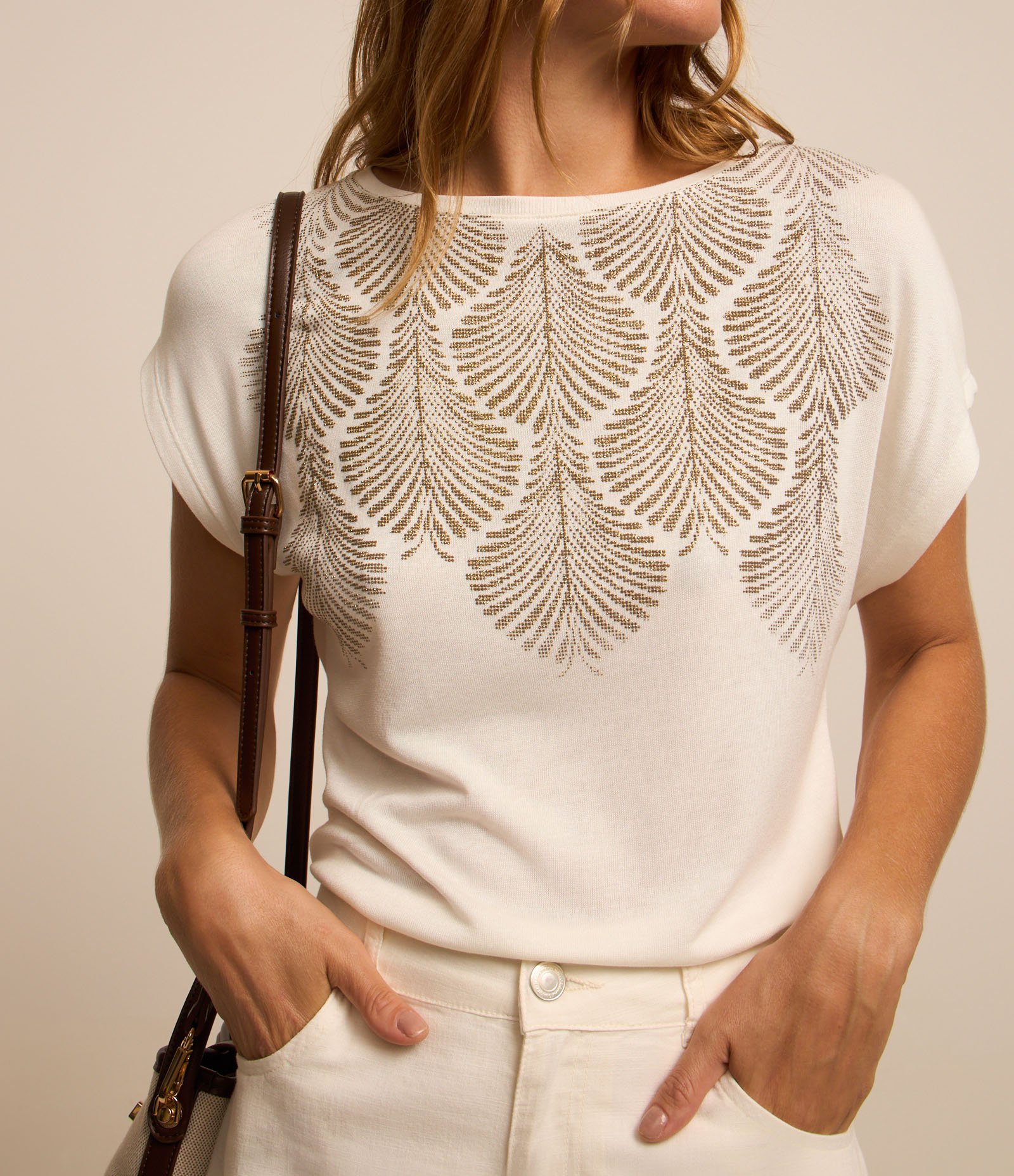 Blusa Sem Cava em Viscose com Textura Escama de Peixe Branco Neve 5