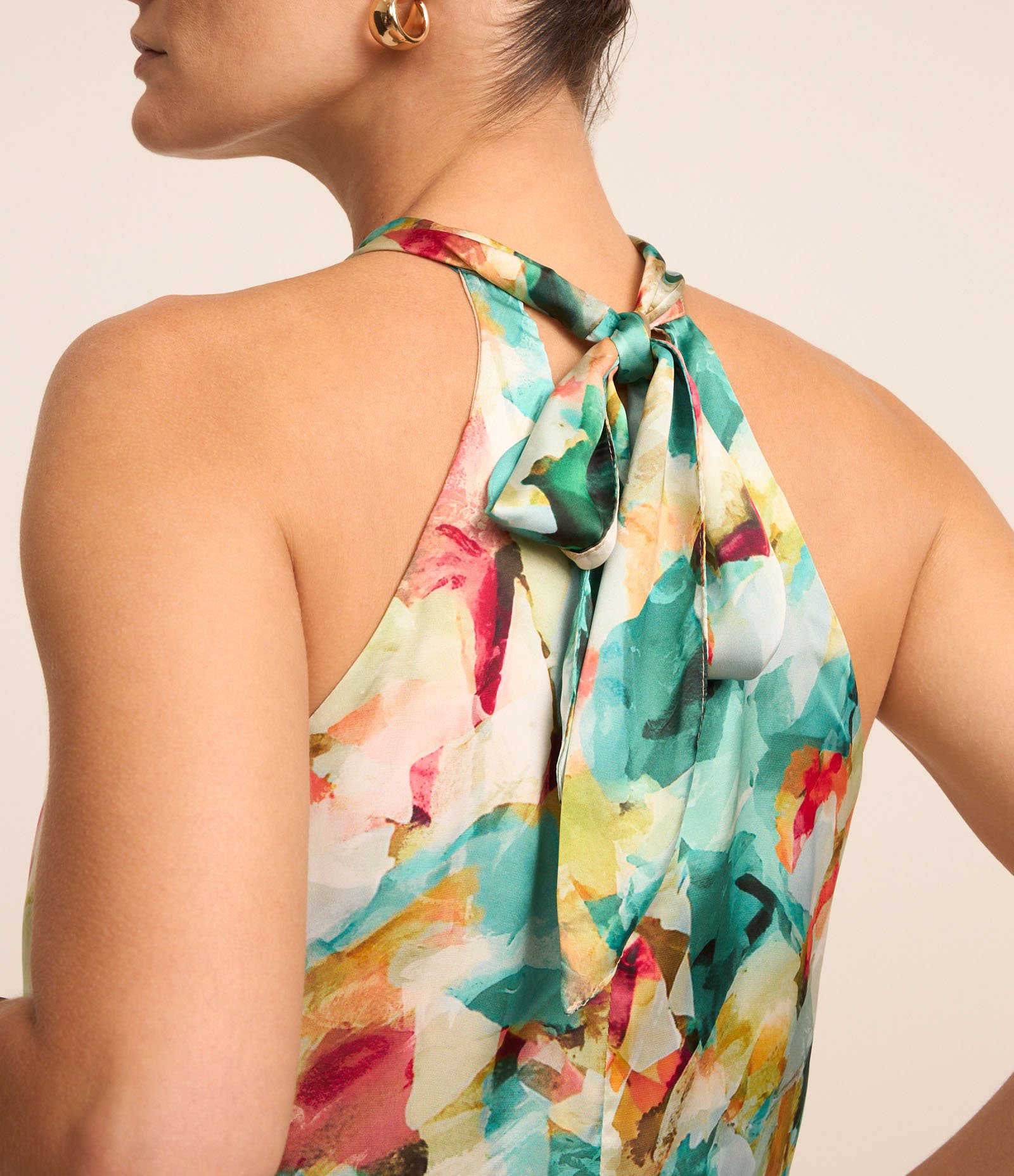 Blusa Acetinada com Laço no Pescoço e Estampa Abstrata Multicores 4