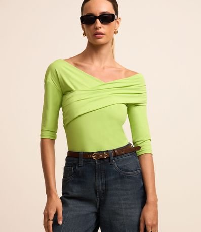 Blusa Ombro a Ombro com Decote Transpassado