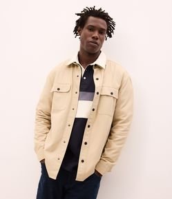 Camisa em Sarja com Botões e Bolsos
