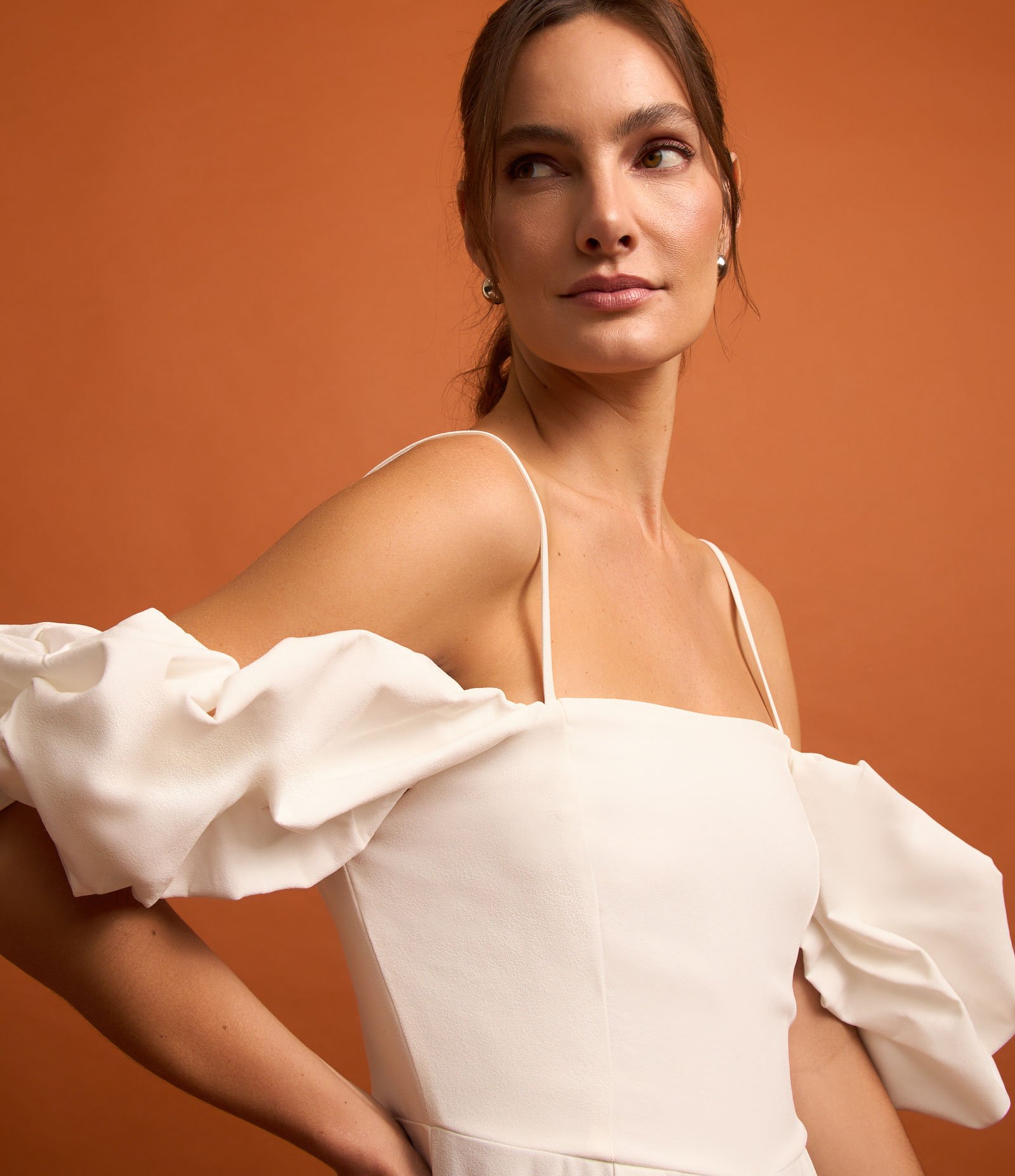 Macacão em Crepe com Manga Bufante e Alça Branco 4