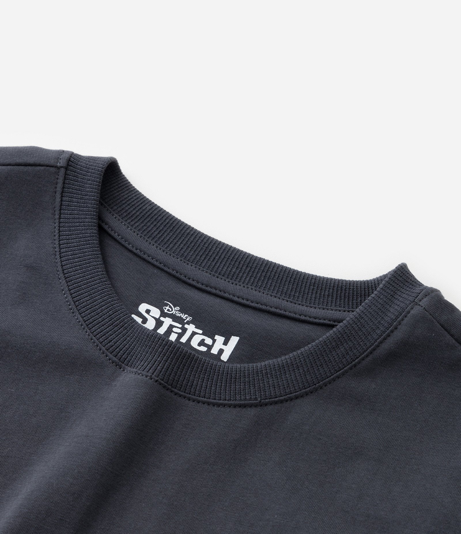 Camiseta Infantil com Bordado do Stitch - Tam 5 a 14 Anos Cinza Chumbo 4