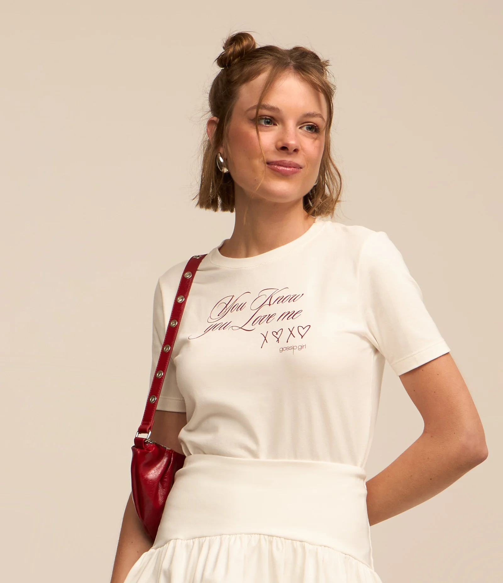 Blusa T-shirt em Algodão com Estampa Xoxo Gossip Girl Branco 1