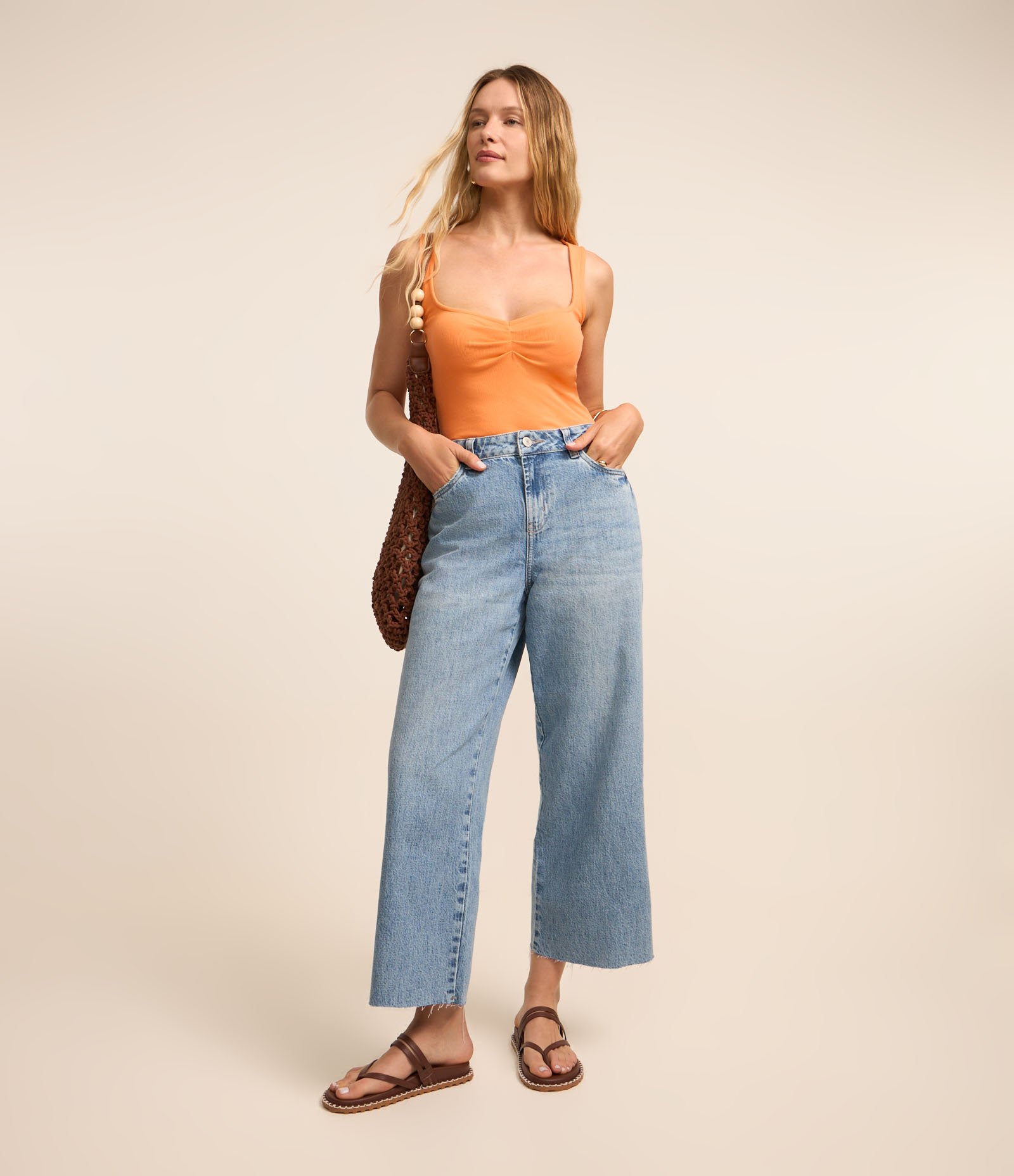 Blusa Sem Manga em Ribana com Franzido no Decote Quadrado Laranja 2