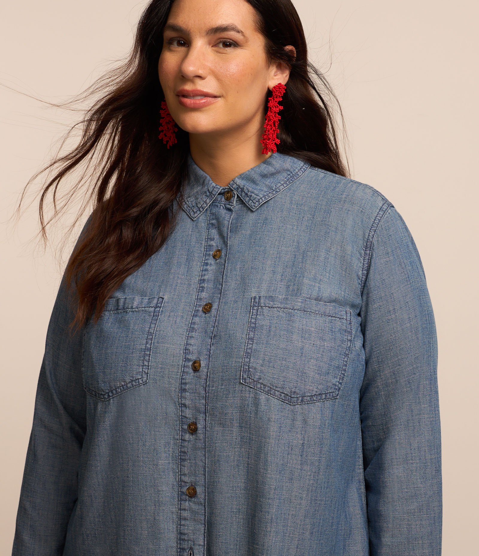 Camisa em Jeans com Liocel Curve & Plus Size Azul 4