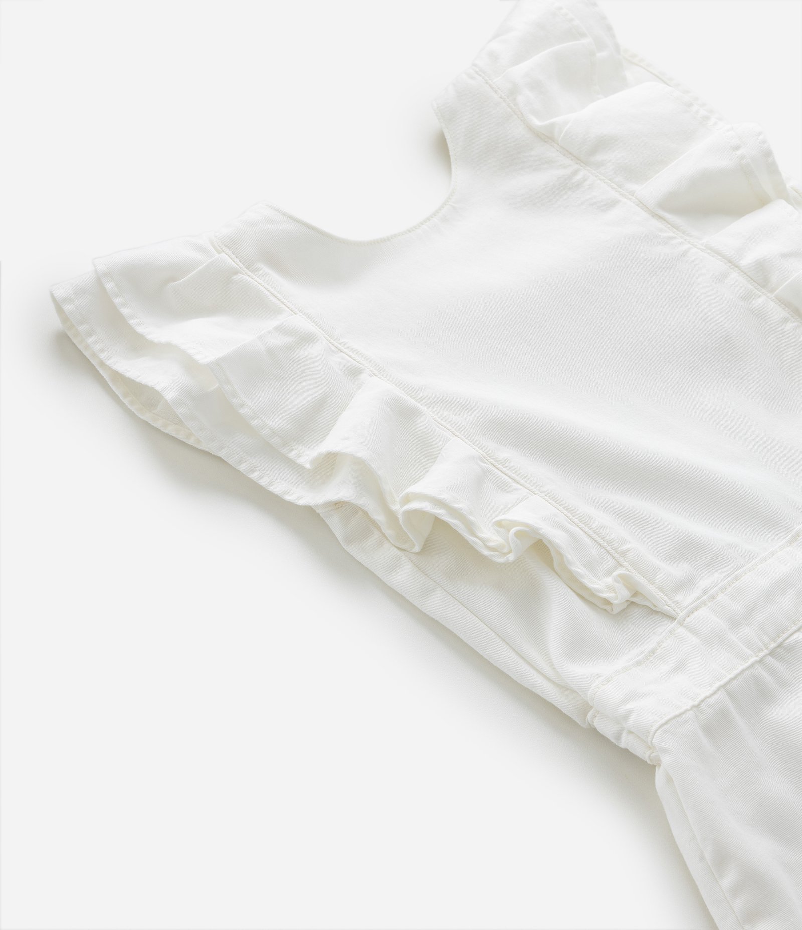 Macaquinho Infantil em Sarja com Babados - Tam 5 a 14 Anos Branco Neve 3