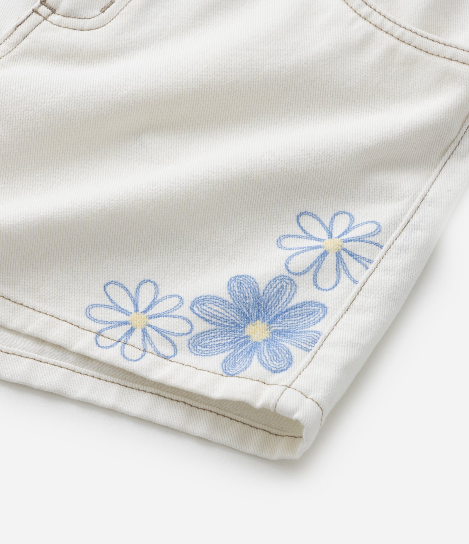 Short Infantil em Sarja com Bordado de Flores - Tam 5 a 14 Anos Off White 3