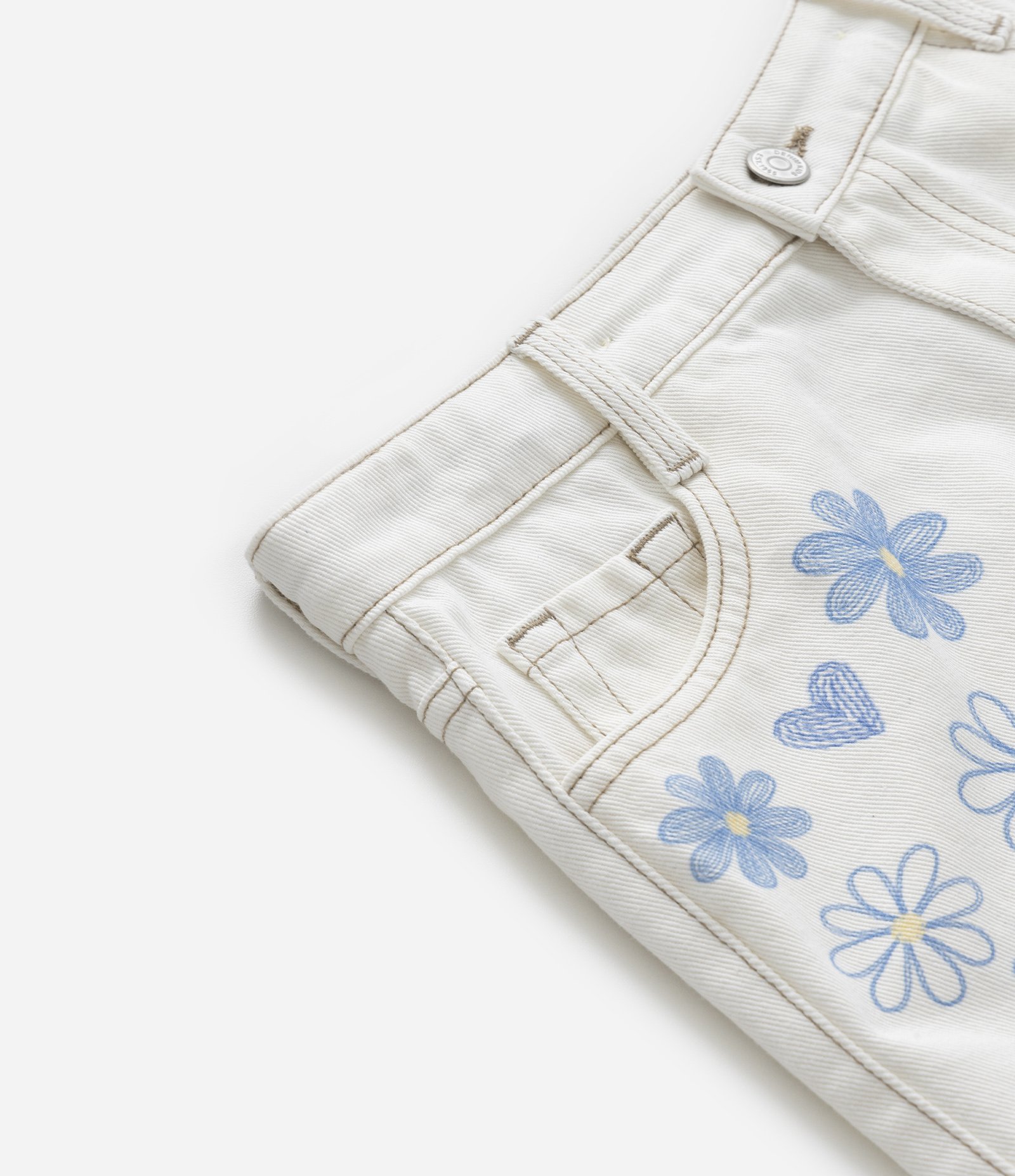 Short Infantil em Sarja com Bordado de Flores - Tam 5 a 14 Anos Off White 4