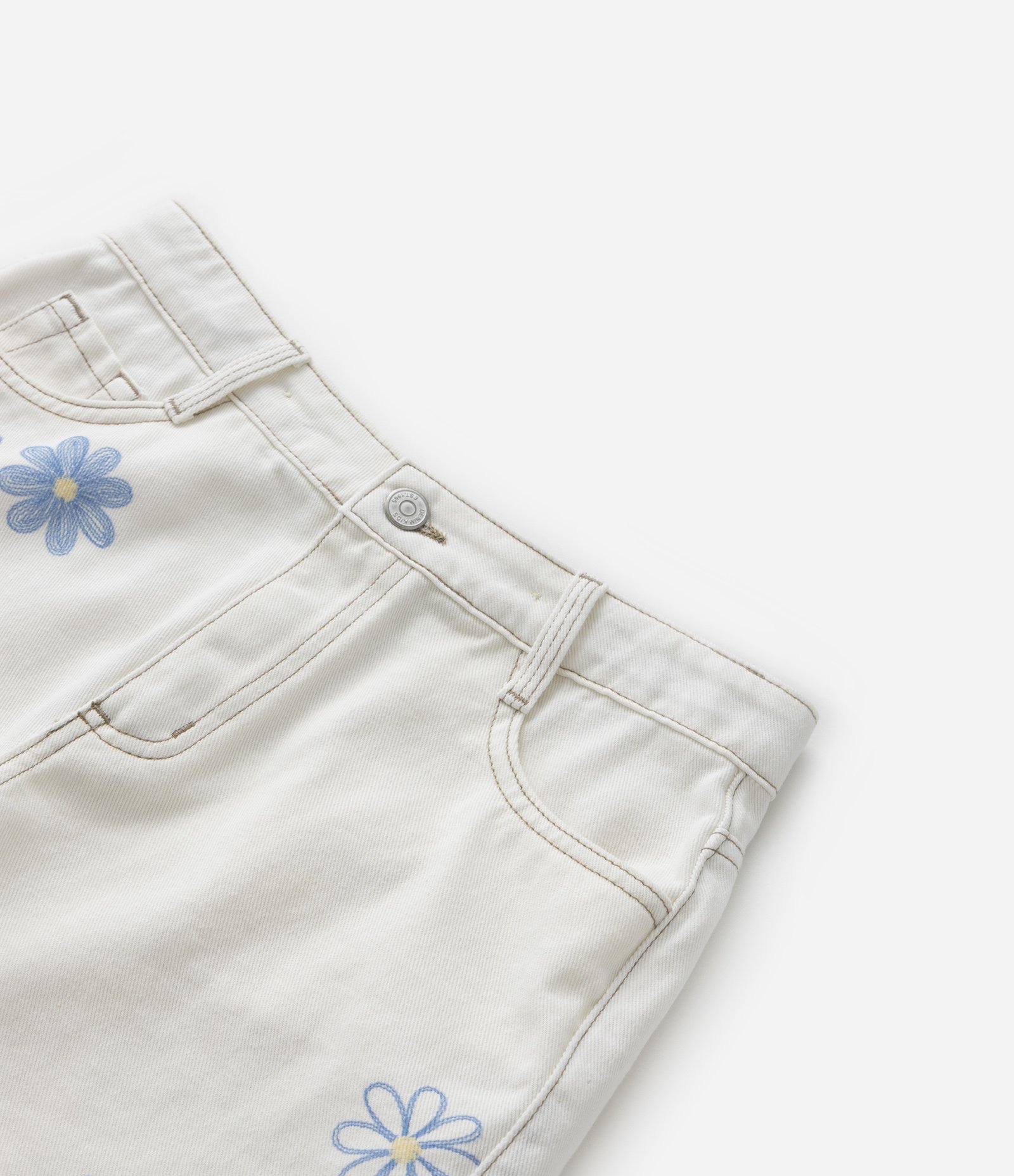 Short Infantil em Sarja com Bordado de Flores - Tam 5 a 14 Anos Off White 5