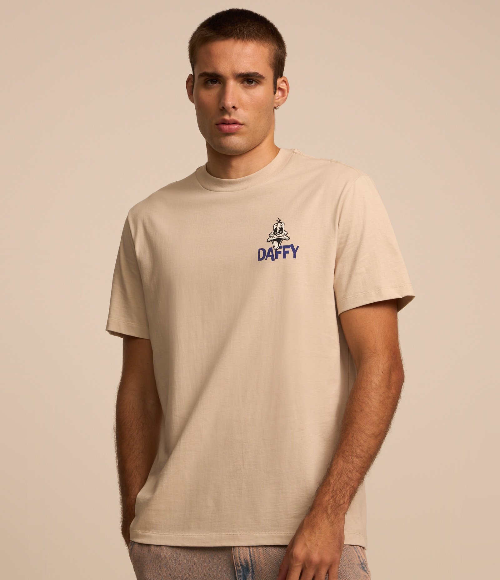 Camiseta Comfort em Algodão com Estampa Patolino Esqueleto Bege 3