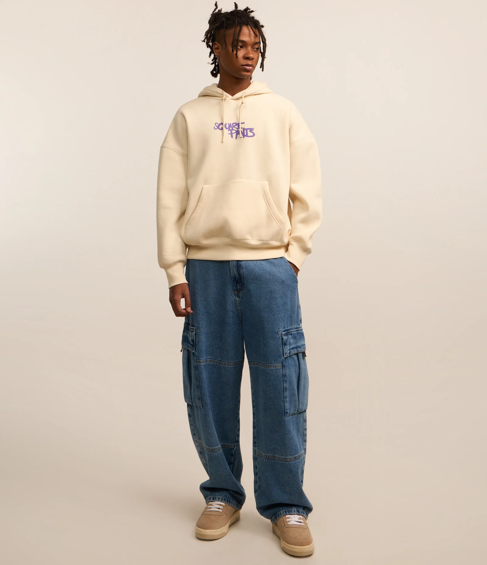 Blusão Boxy em Algodão com Estampa Bob Esponja Bege 2