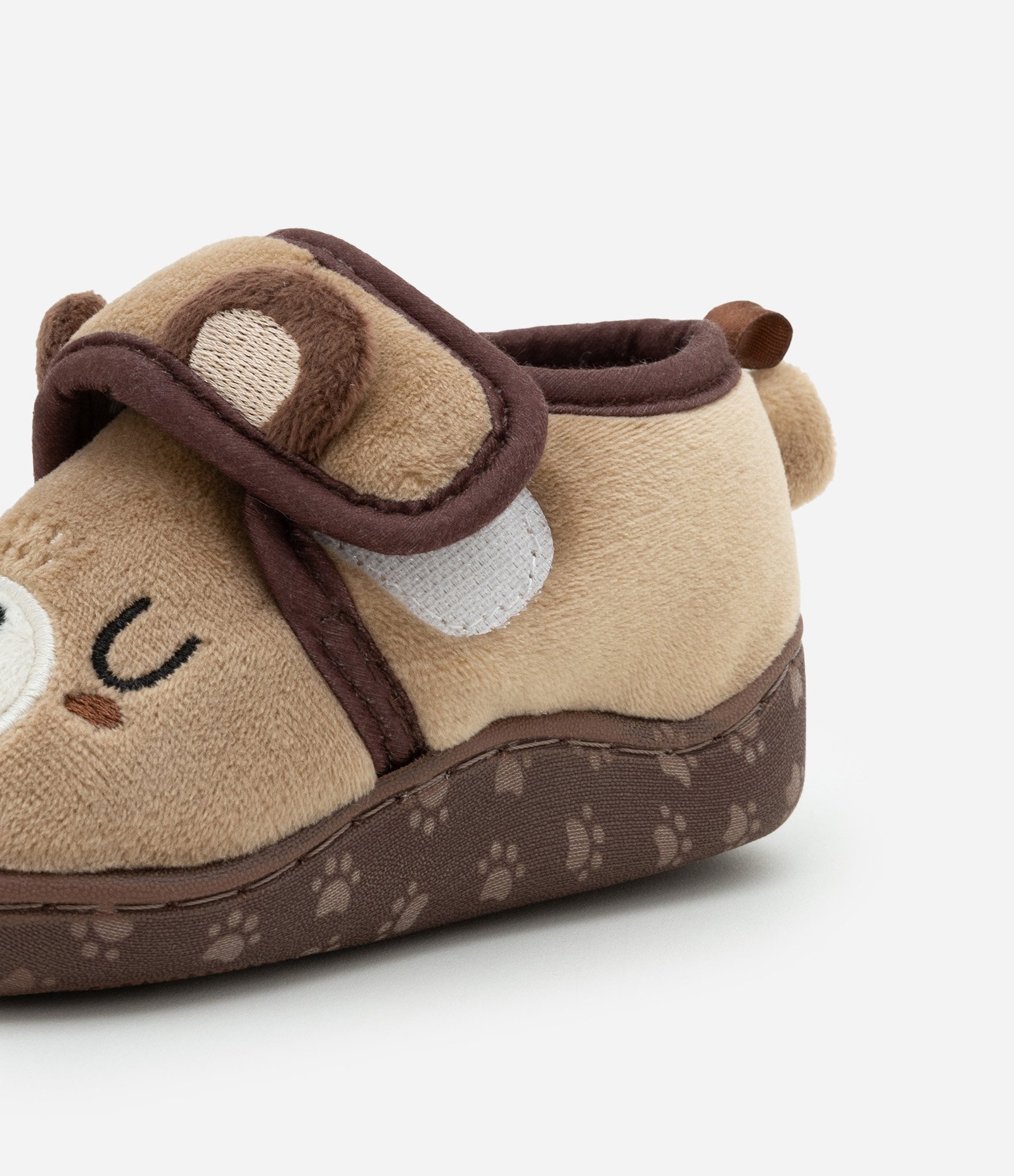 Pantufa Fechado Infantil com Bordado de Ursinho - Tam 19 a 28 Marrom 3