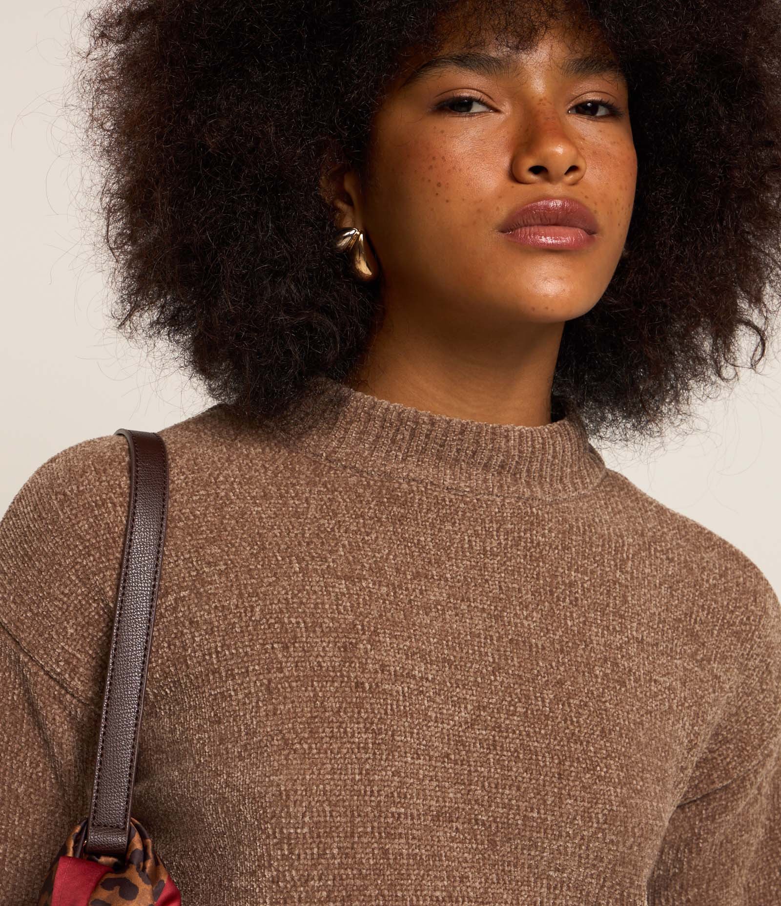 Suéter em Chenille com Golinha Alta e Ribanas 3