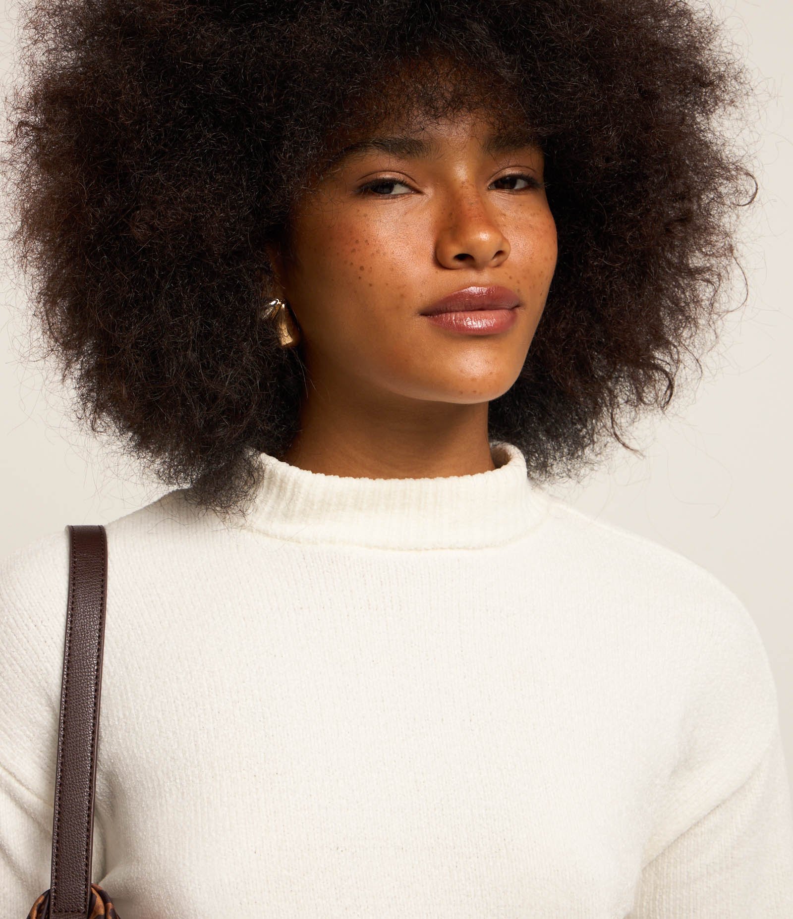 Suéter em Chenille com Golinha Alta e Ribanas Branco 3