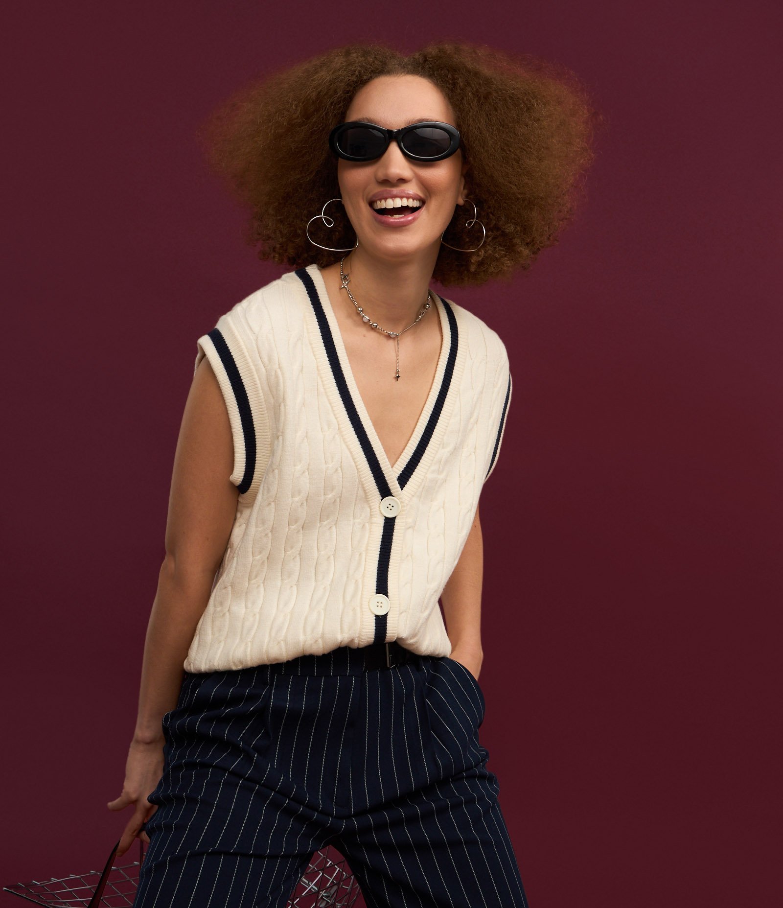 Colete em Tricô com Textura e Listra Contrastantes Branco 4