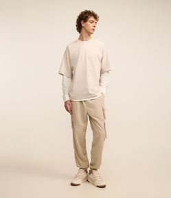 Calça Jogger em Poliamida com Bolsos Laterais