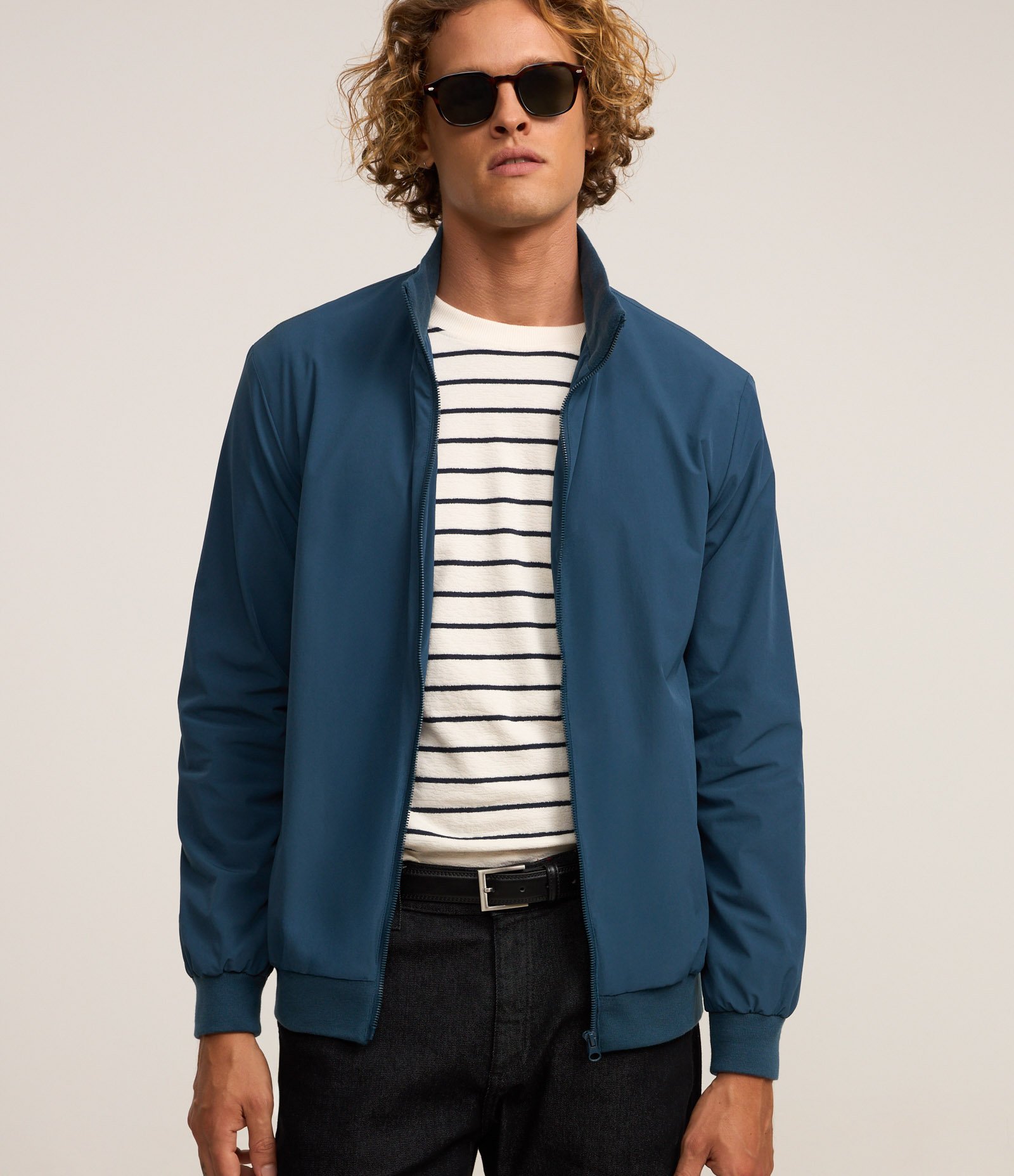 Jaqueta Bomber com Gola Alta 1