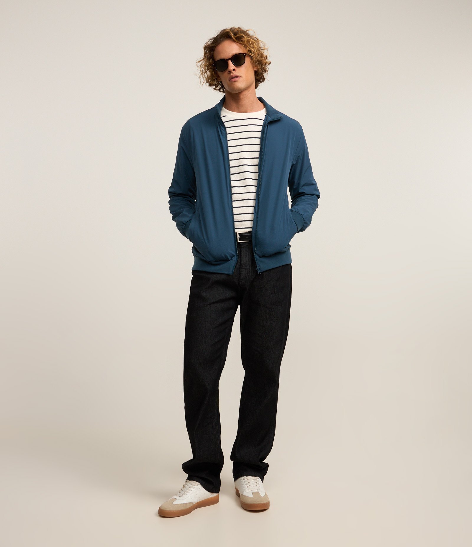 Jaqueta Bomber com Gola Alta 2