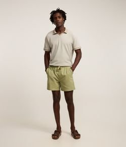 Bermuda em Algodão com Linho e Cós Elástico