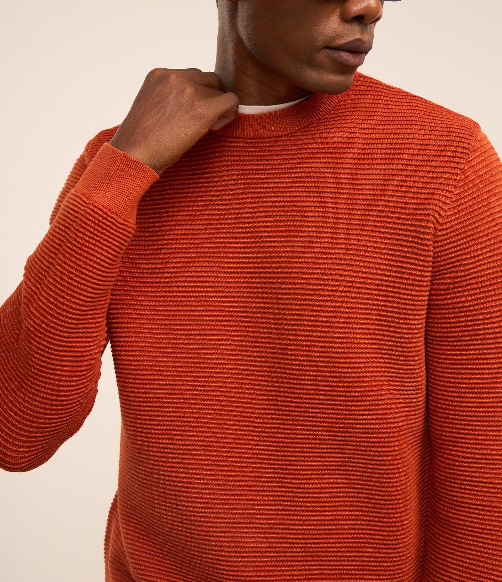 Suéter em Tricô Leve com Texturas Horizontais Terracota 4