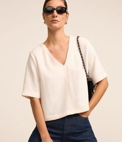 Blusa em Crepe com Decote V e Recorte Pespontado