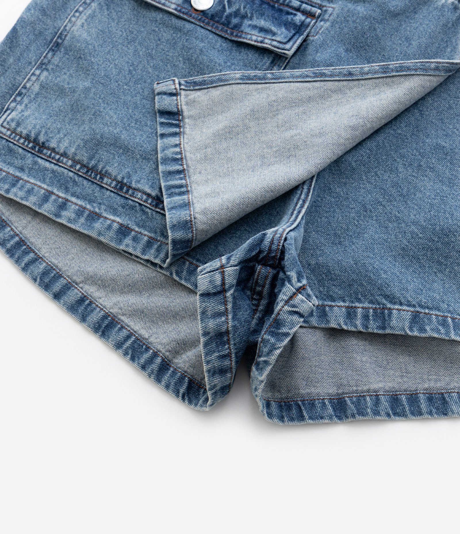 Short Saia Jeans com Bolso na Lateral Curve & Plus Size Azul 9