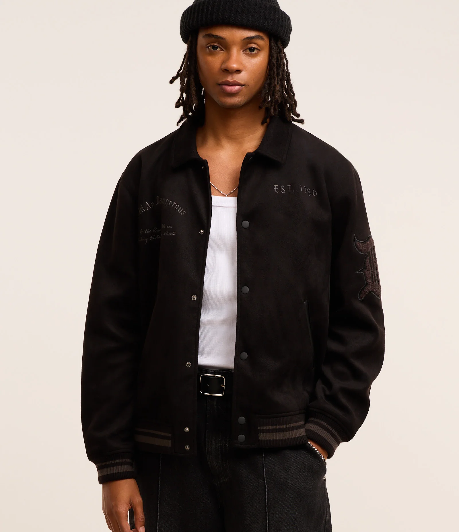 Jaqueta College com Estampa Bordada Lettering Cinza 1