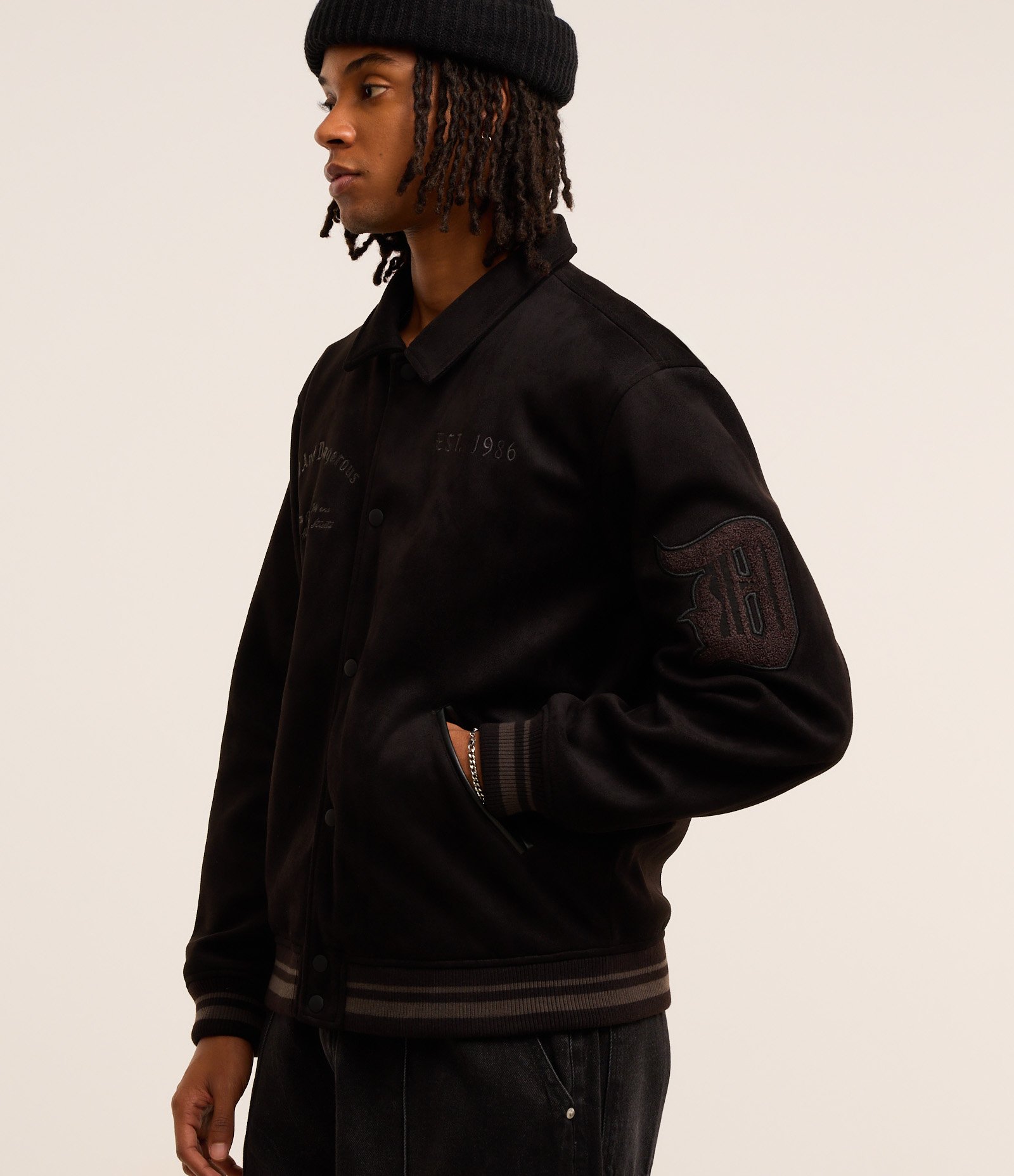 Jaqueta College com Estampa Bordada Lettering Cinza 5