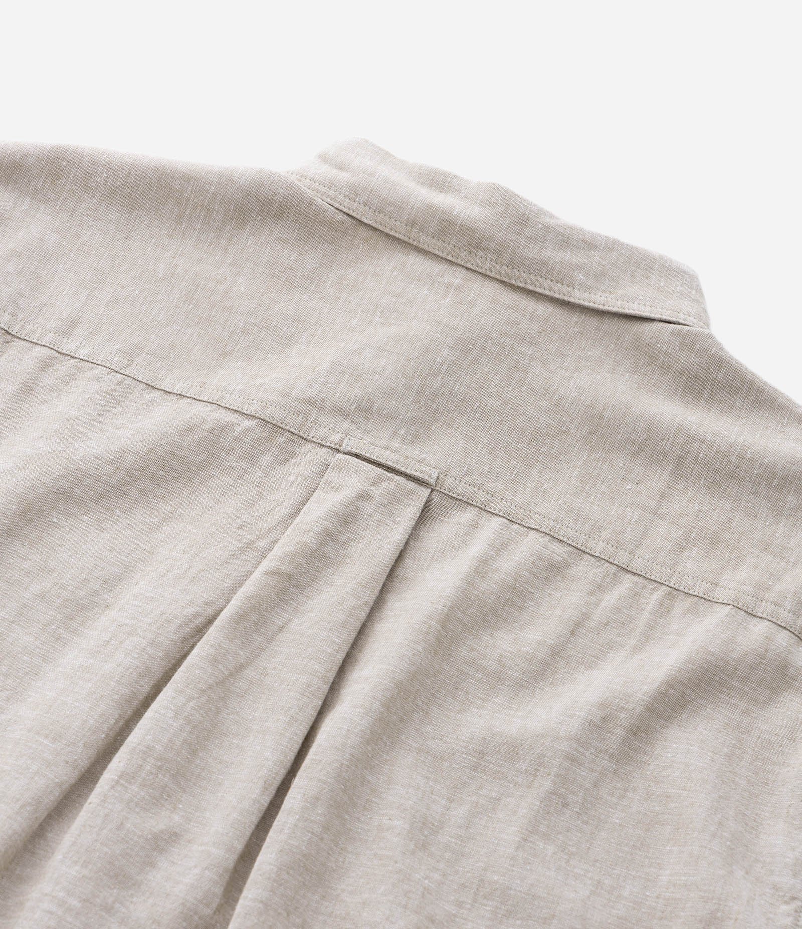 Camisa Comfort Básica em Linho com Bolso Frontal Verde Acinzentado 3