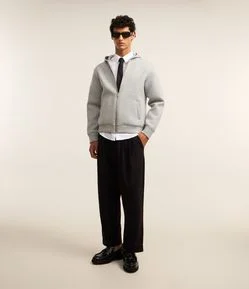 Calça em Alfaiataria com Bolso Faca