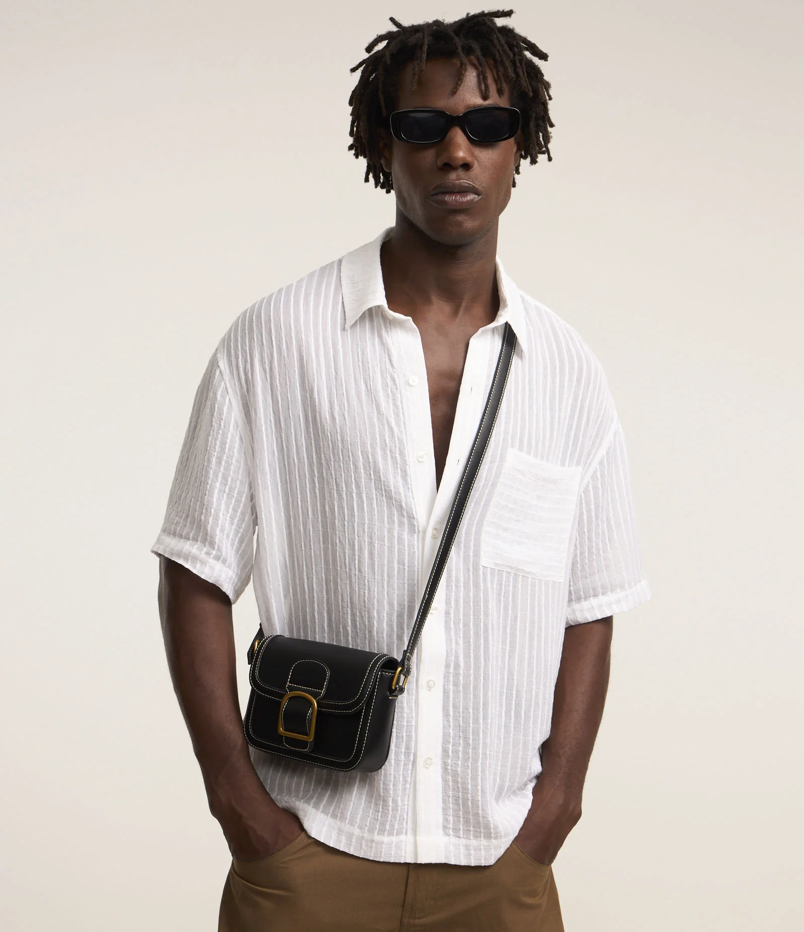 Camisa em Viscose Listrada com Textura e Transparência Branco 1