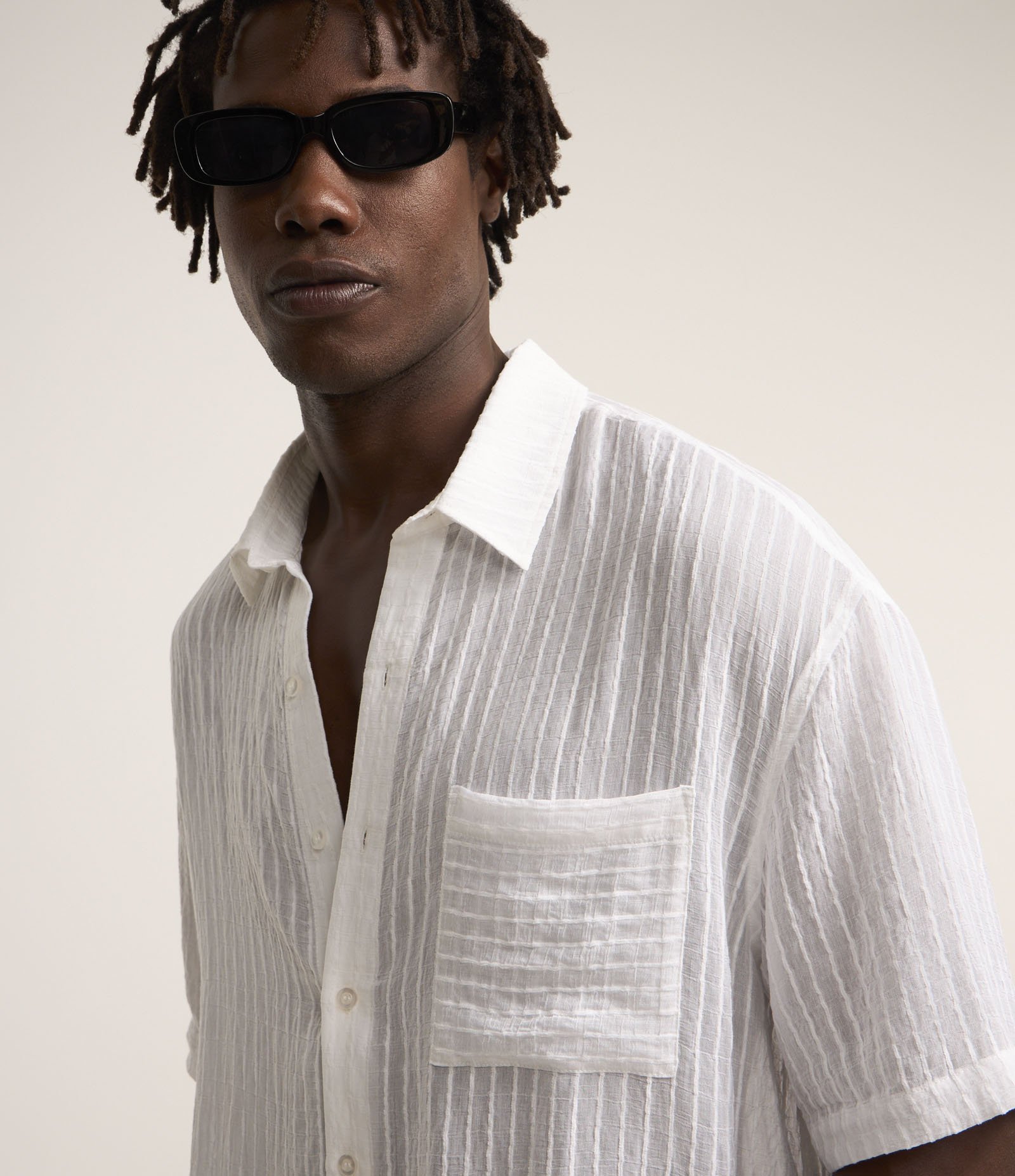 Camisa em Viscose Listrada com Textura e Transparência Branco 5