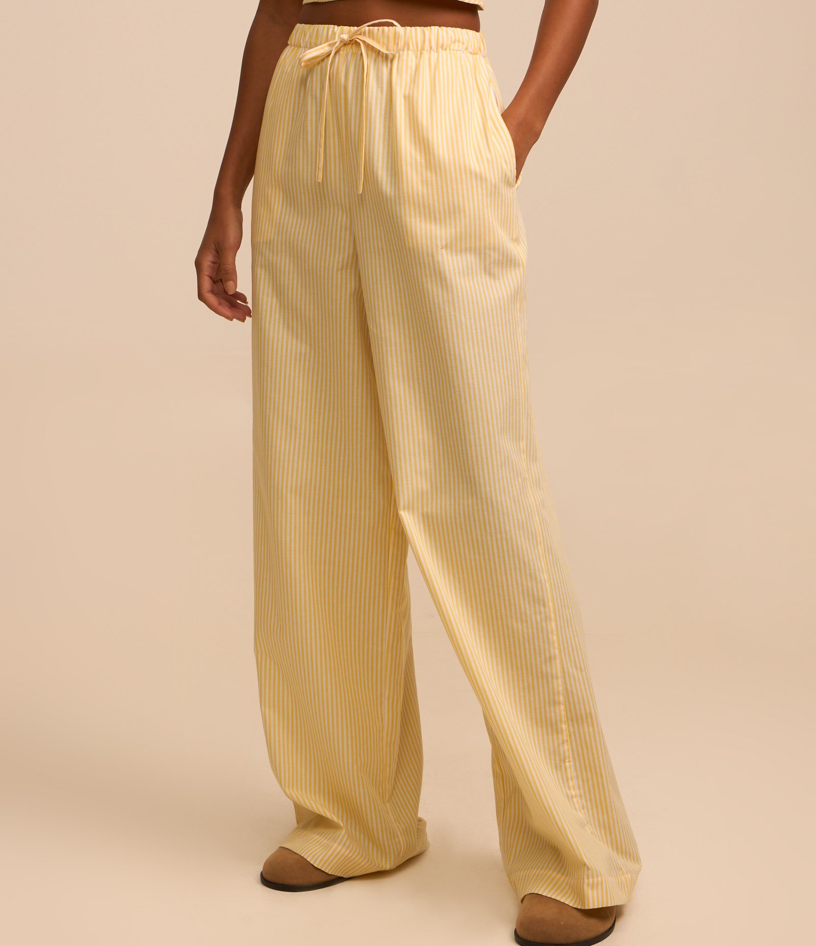 Calça Wide Leg em Tricoline com Listras em Fio Tinto Amarelo 3
