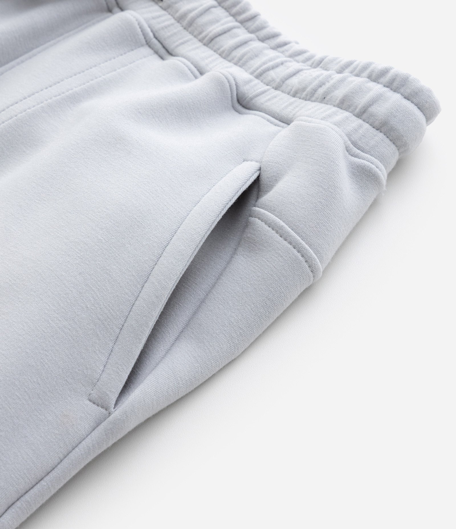 Bermuda Infantil com Recortes e Bolsos - Tam 5 a 14 Anos Cinza 5