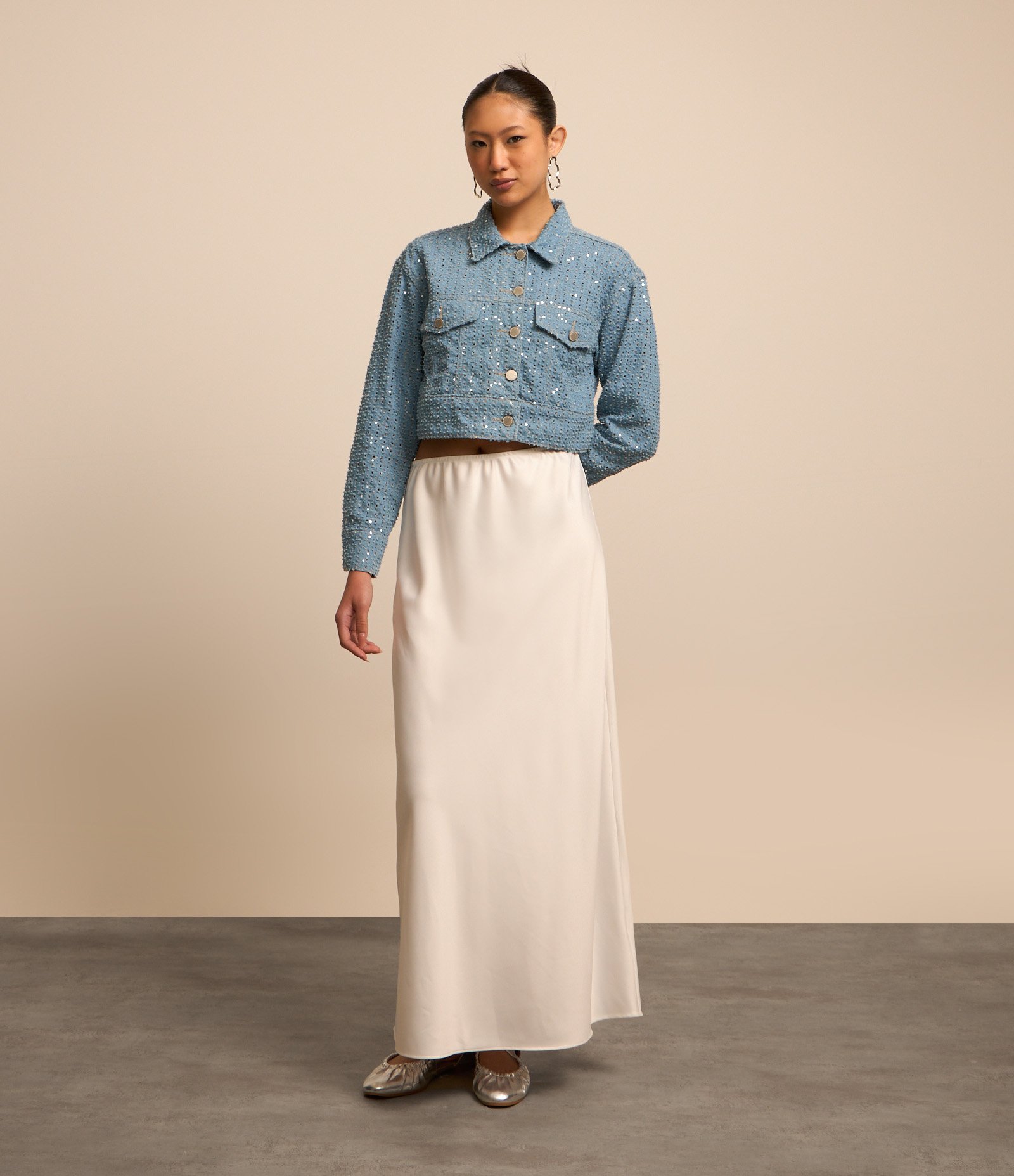 Saia New Midi Acetinada com Cós Elástico Branco 1